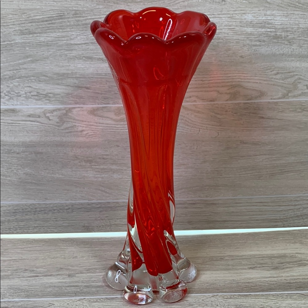 Creative Artisans Hand Blown Elegant Red Glass Vase